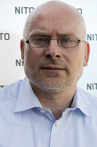 Advokat og sjef for juridisk seksjon i NITO, Erlend Aarsand, mener for mange utviklere har kontrakter som fratar dem overtidsbetaling. 📸: NITO