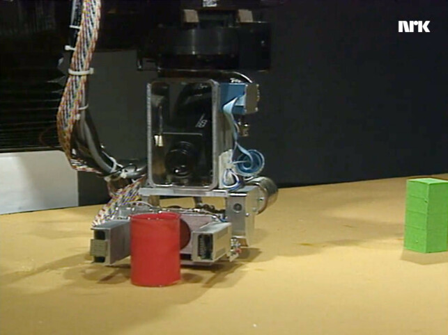 Her er roboten Sam på Bell Labs. Han har funnet noe han ikke aner hva er. 📸: NRK