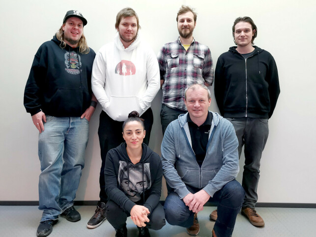 Christian Westbye, Mikael Fossum, Dexter Osiander, Nazar Kozak, Yasemin Hamurcu og Gøran Myrland utgjør Misc Games-gjengen som sitter i Stavanger. 📸: Privat