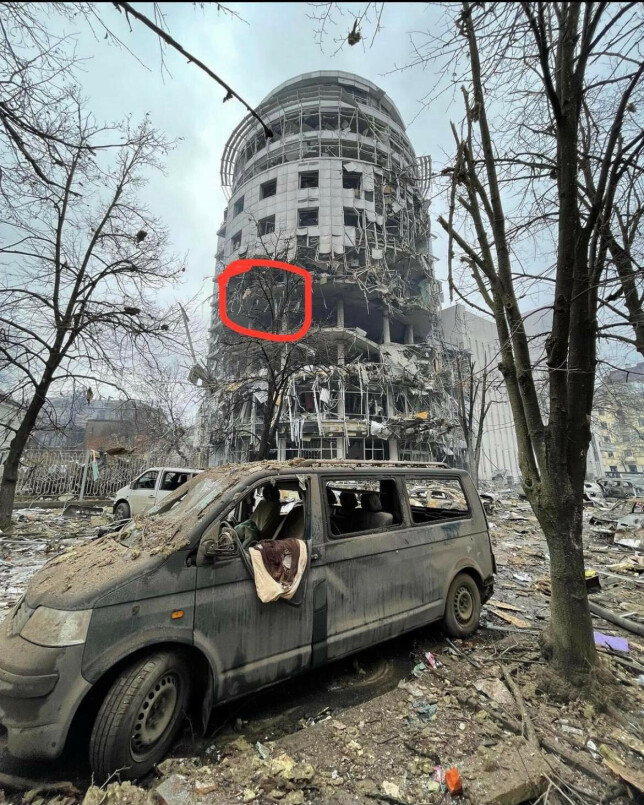 Enda et bilde av kontorbygget i Kharkiv, kort tid etter bombingen. De ukrainske kollegene i Ways var ansatt gjennom selskapet Daxx, som skryter av over 200.000 teknologifolk i landet. 📸: Privat