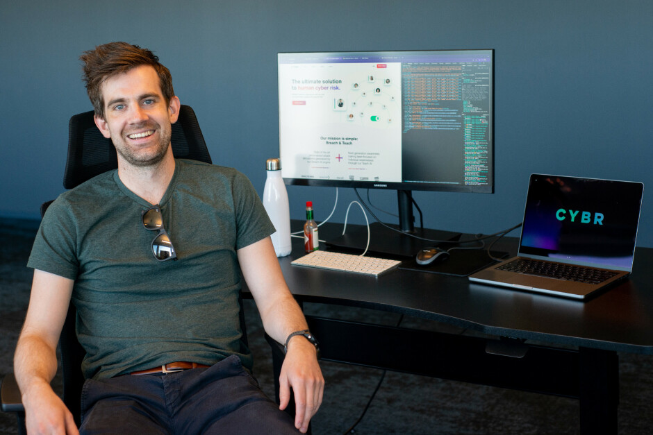 Zack Korman slutter i Aller Media, og blir utviklingsdirektør i CYBR. 📸: Privat