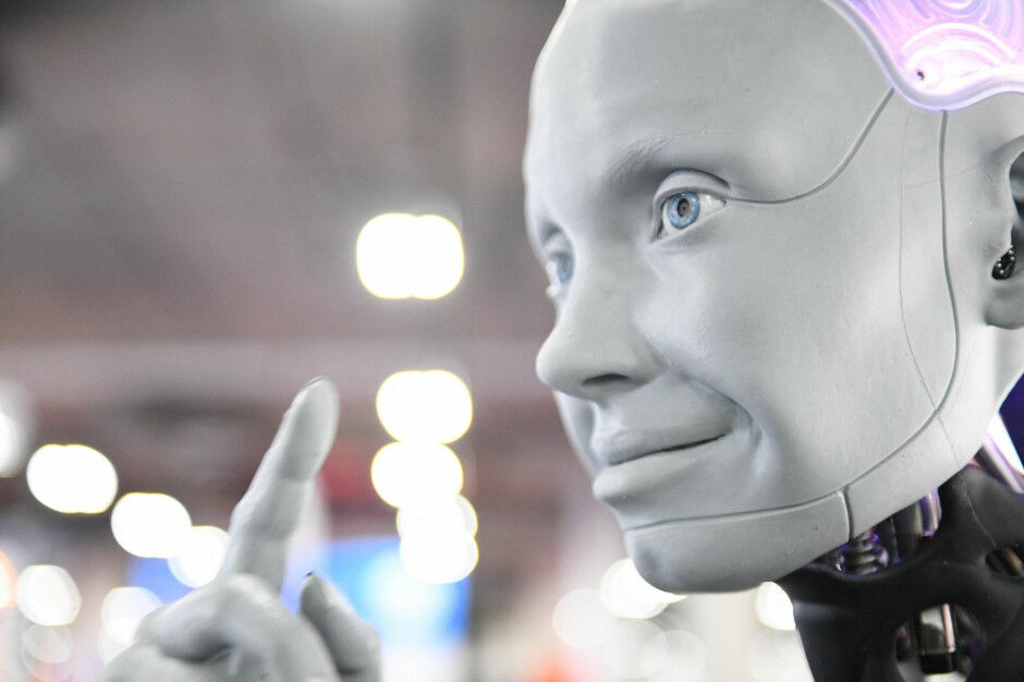 Distribusjonsordningen opprettet av den kunstige intelligensen var den som ble foretrukket av flertallet av deltakerne i forskningsprosjektet. Her: The Engineered Arts Ameca viser fram sin humanoide robot under CES i Las Vegas i februar.📸: Patrick T. FALLON / AFP