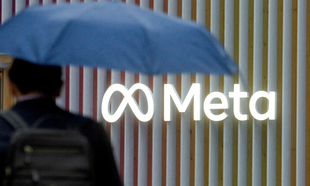 Det er en grå dag for Meta i dag, som nå må kvitte seg med Giphy. Her: Meta-logoen i Sveits. 📸: REUTERS/Arnd Wiegmann