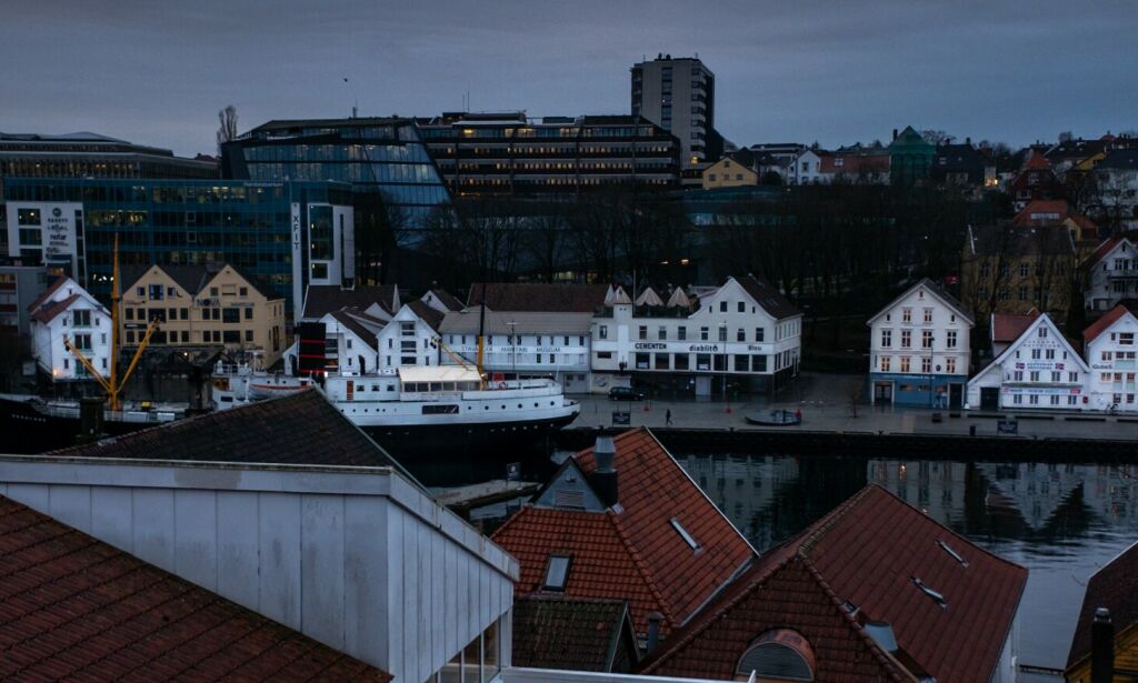 image: Alle stilte klokka, unntatt gatelysa i Stavanger, hvor klassisk feil ble skjebnesvanger