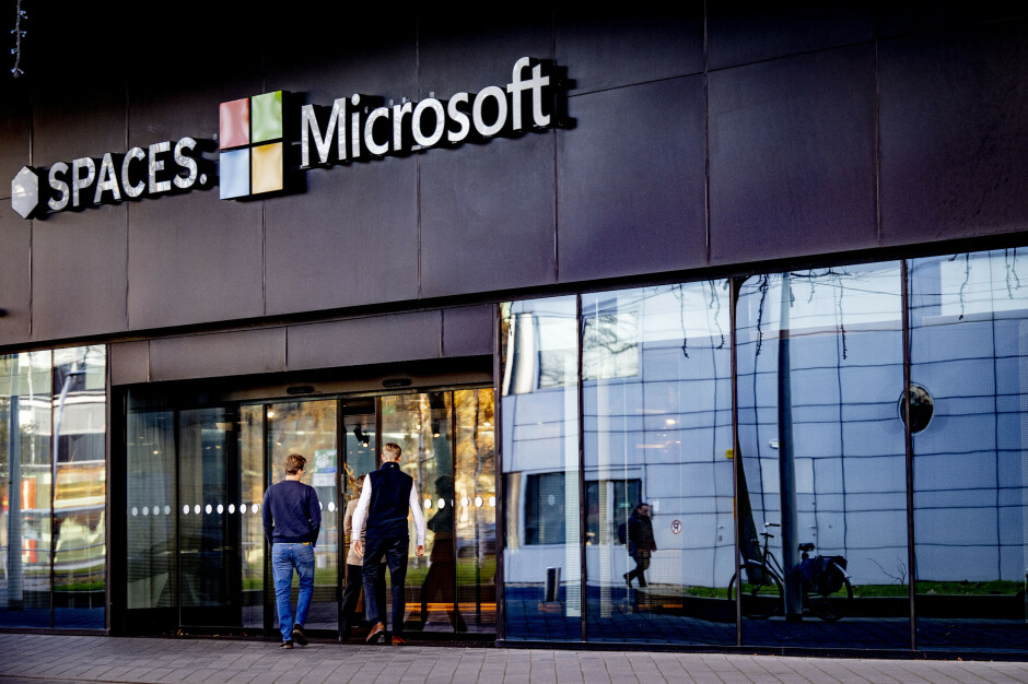 Microsoft ansatte kan ta ut ubegrenset ferie fra 16. januar. Dessverre gjelder endringene kun for ansatte i USA. Ansatte ved Microsoft hovedkontor i Nederland på bildet må derfor ta ut ferie på den gamle måten. 📸: NTB