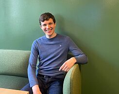 image: Einar (27) gikk fra sommerstudent til deltid til fulltid hos Computas