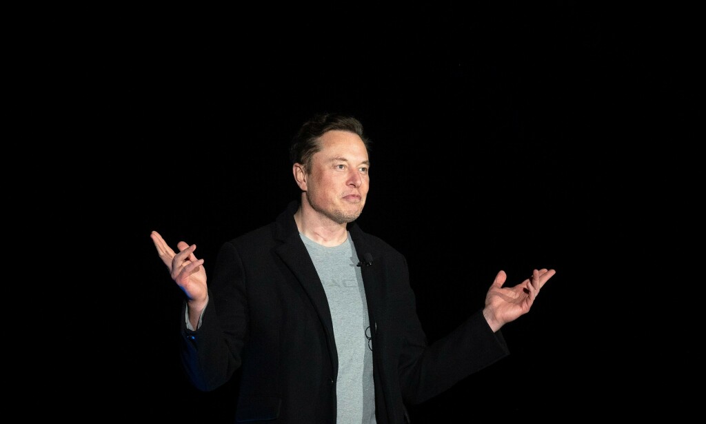 Ifølge Wall Street Journal er Elon Musks Twitter i samtaler med reklamesjef i NBC om å ta over jobben. 📸: JIM WATSON / AFP)