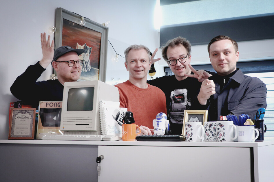 Jørgen, Kurt, Ole Petter og Mattis i kode24 prøver hver eneste dag å lage den best mulige nettavisa for norske utviklere. Men får vi det til? Det vil vi vite mer om, i vår nye leserundersøkelse! 📸: Ole Petter Baugerød Stokke