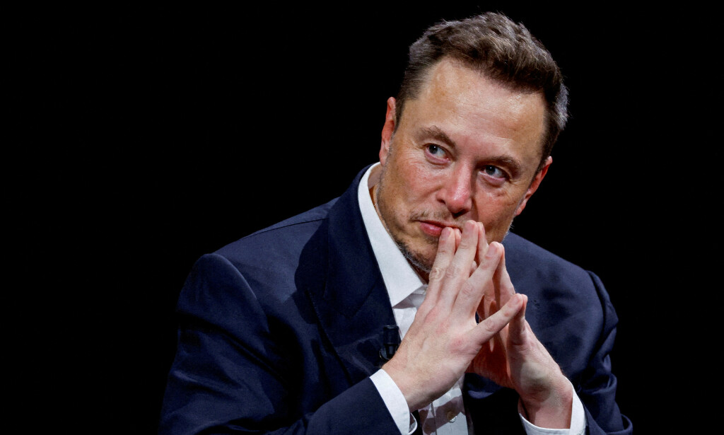 Elon Musk har de siste dagene vist til en ny funksjon som lar X premium-abonnenter bare se svar fra andre som er villige til å betale åtte dollar i måneden, noe Musk mener ville gjøre problemet med spredning av spam mindre.📸: REUTERS/Gonzalo Fuentes/File Photo