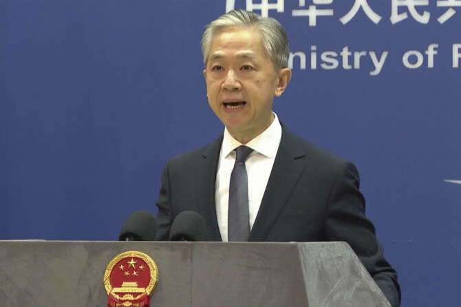 Talsperson Wang Wenbin i det kinesiske utenriksdepartementet. 📸: NTB/AP Photo/Liu Zheng