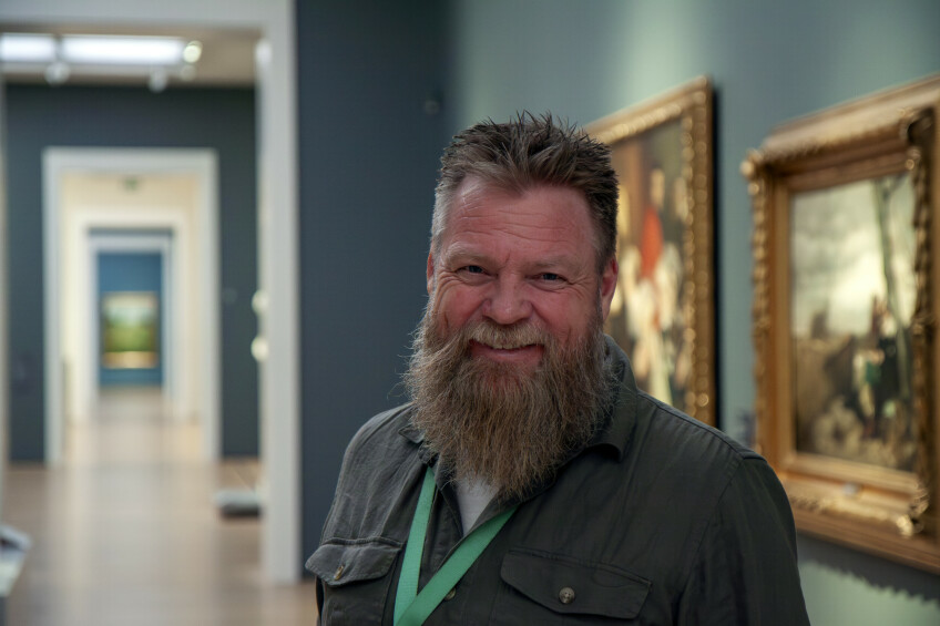 Tord Nilsen er utvikler ved Nasjonalmuseet og jobber med alt fra Svelte til utvikling av løsninger basert på kunstig intelligens. 📸: Kurt Lekanger