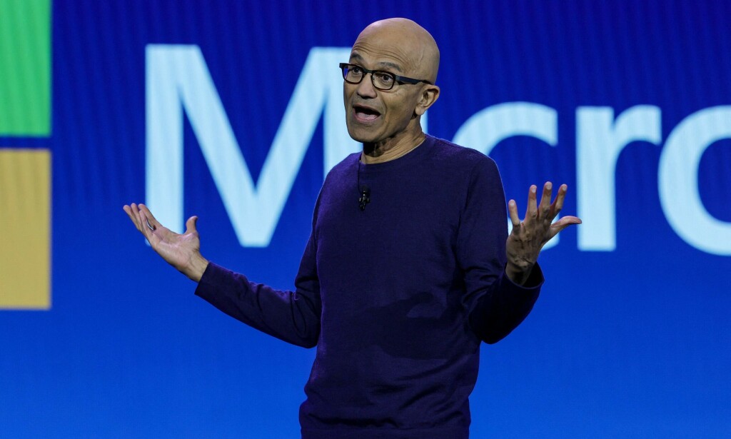Microsoft overtok tidligere denne måneden igjen tittelen som verdens mest verdifulle selskap da selskapets markedsverdi bikket over Apple. Jubelen ble imidlertid kortvarig, og Apple er nå tilbake på topp. Her Microsoft-sjef Satya Nadella under CES. 📸: Getty / NTB