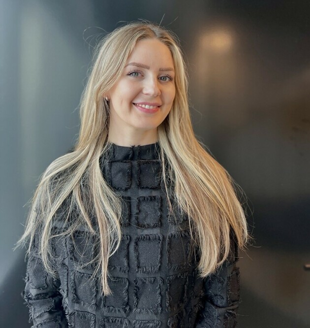 - Jeg hører mange historier som tyder på at det er bedre stelt på steder med en mer nøytral kjønnsbalanse, sier Sofie. Hun jobber i dag som UX Lead hos Innovasjon Norge, og er utdanna i interaksjonsdesign. 📸: Privat